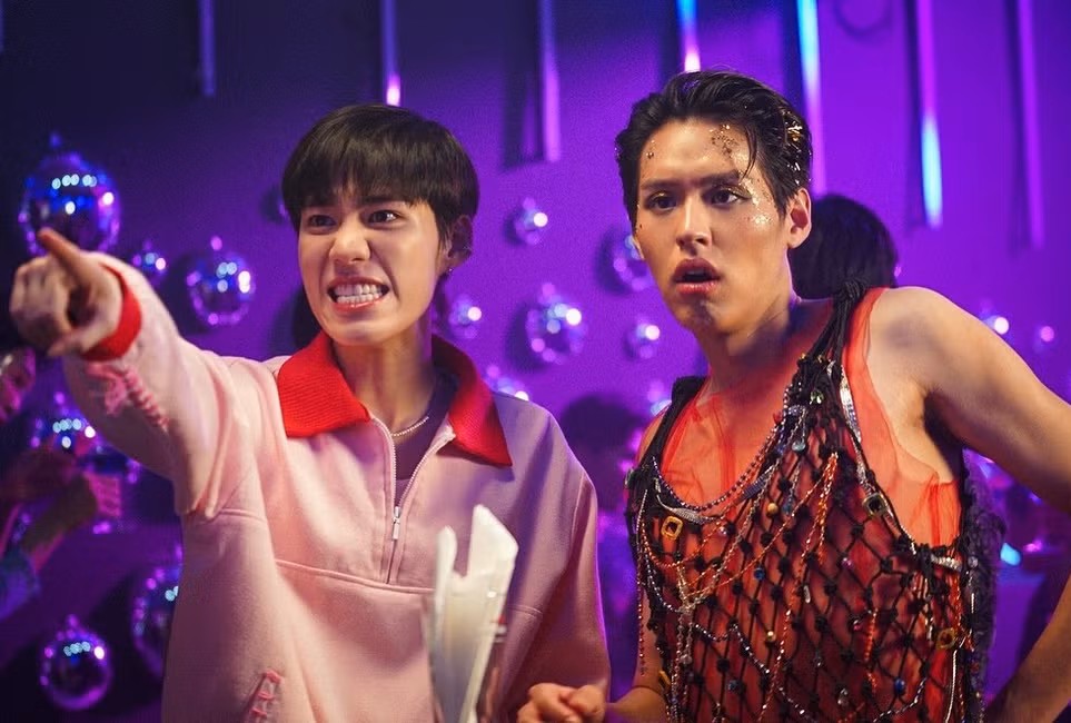 O Envelope Vermelho the red envelope billkin e pp krit